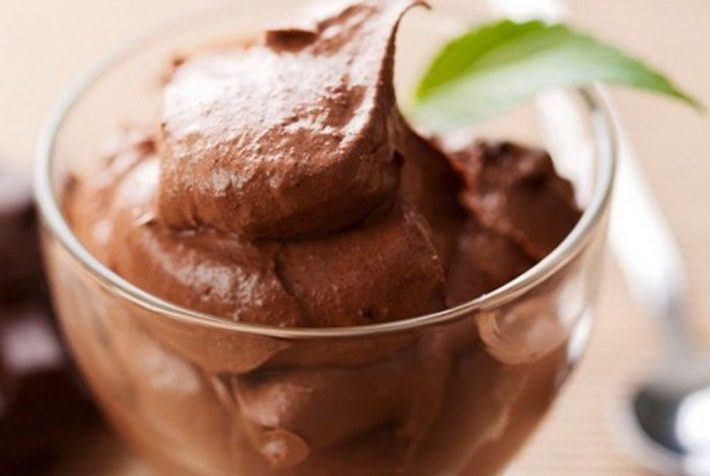 Рецепт шоколадного мусса по-домашнему.