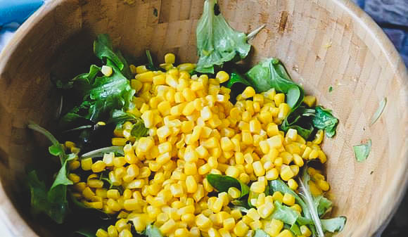 Как приготовить вкусный салат с авокадо и манго в домашних условиях?