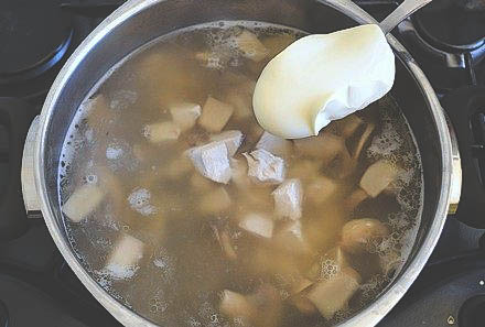 Домашний суп из грибов.
